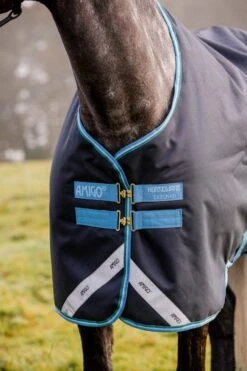 Horseware Ireland Amigo Bravo 12 Original Lite Turnout 100g 5 Horseware Ireland Amigo Bravo 12 Original Lite Turnout 100g -NR Classic Horse Gear Shop aara16 bedc amigo bravo 12 turnout lite 100g 20 4